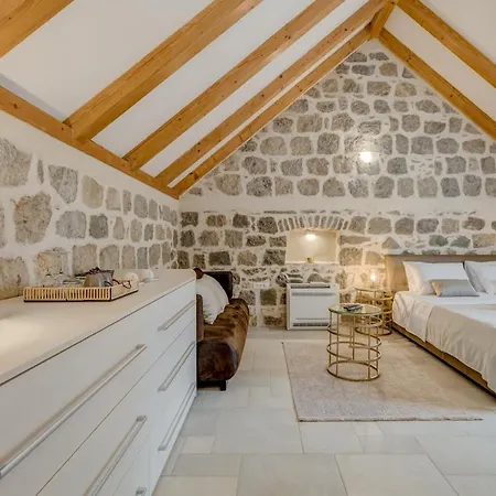 Casa Aurum - Vibes Apartamento Split