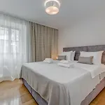 Casa Aurum - Vibes Апартаменты *