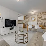 Casa Aurum - Vibes Apartment