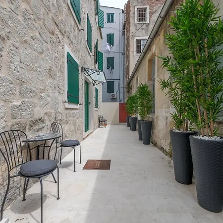 Casa Aurum - Vibes Спліт